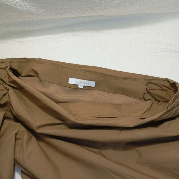 OlivaCeous Top Size M Ruched Sleeve & Draped Sash Detail One-Shoulder - Picture 8 of 13